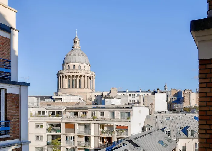 Quiet & Bright Studio-prime Loc-pantheon 05 * Parigi